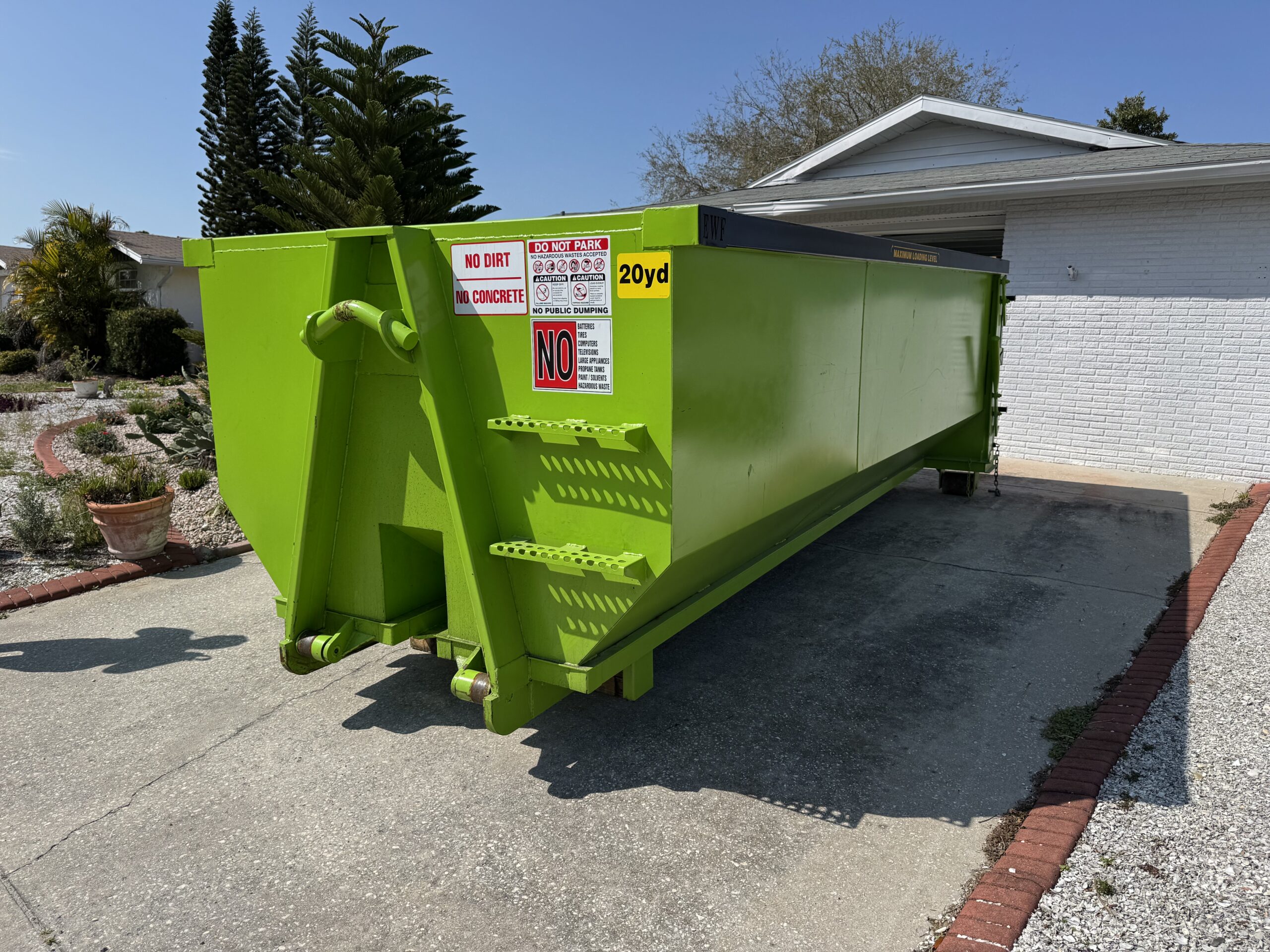 20 Yard Dumpster View 3