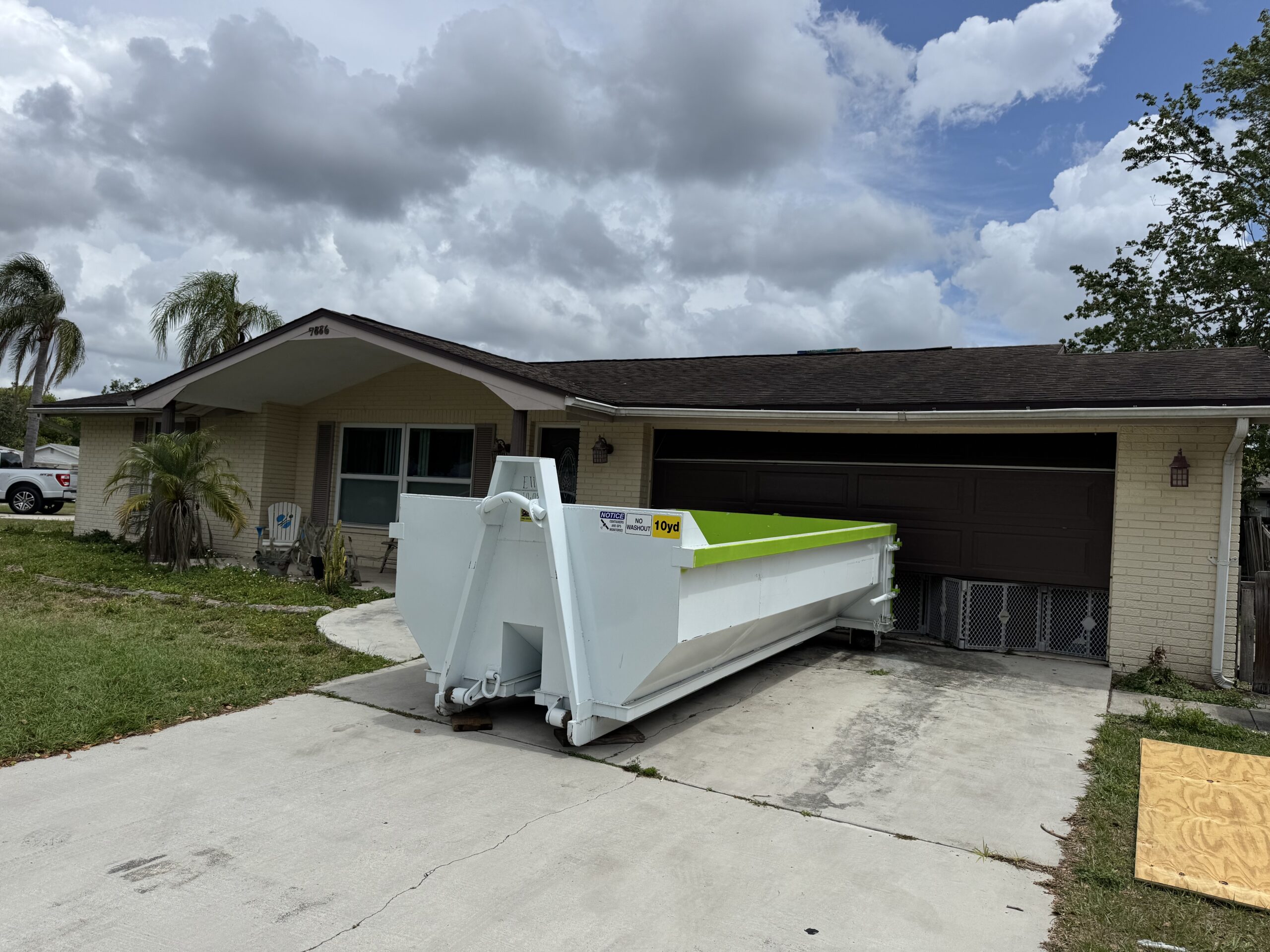 10 Yard Dumpster in Use 2